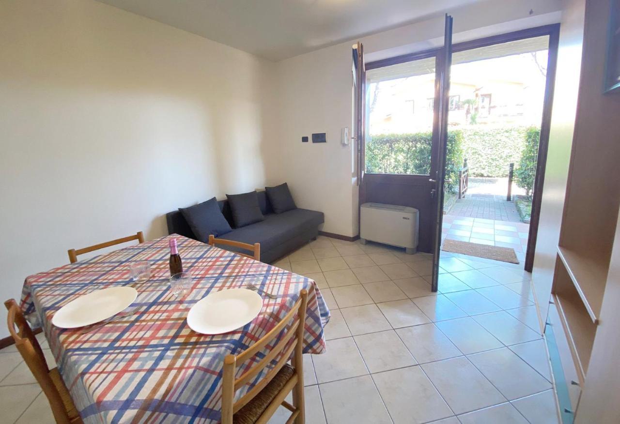 Apartment With Garden And Grill - Green Residence Sirmione Desenzano del Garda Esterno foto