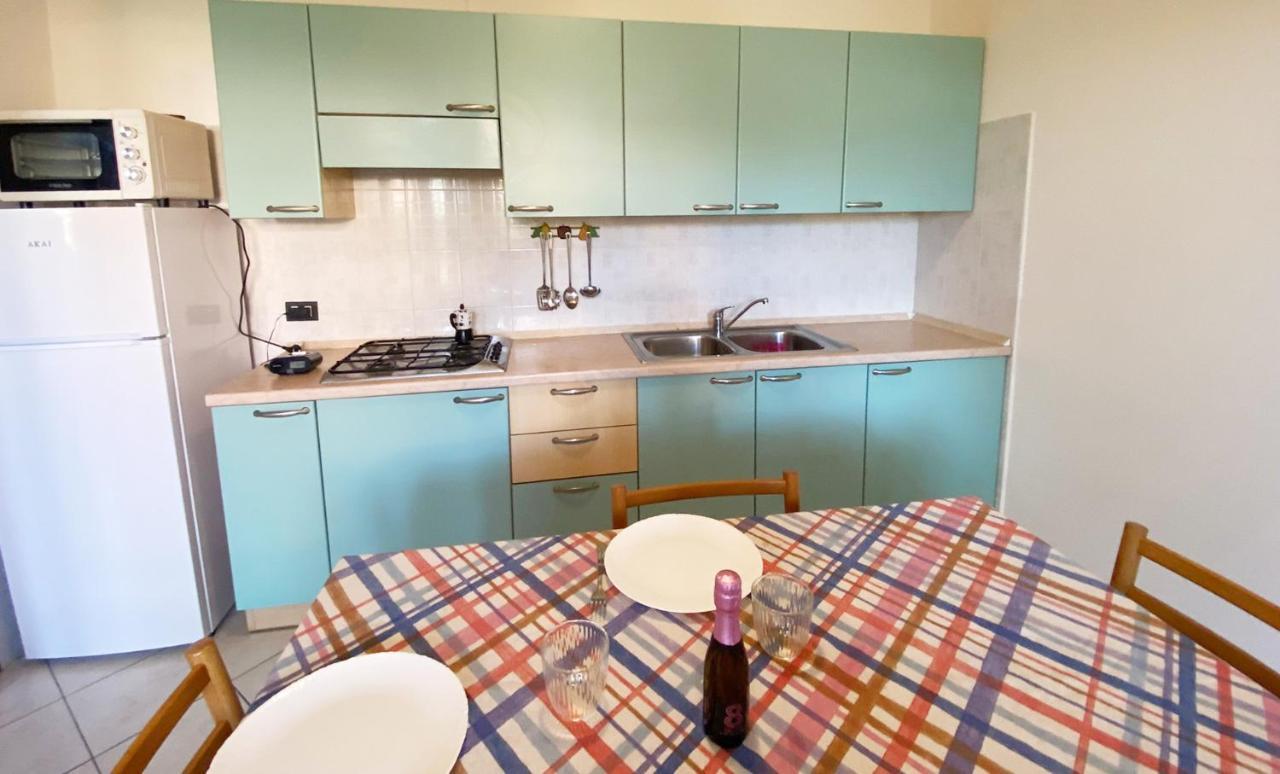 Apartment With Garden And Grill - Green Residence Sirmione Desenzano del Garda Esterno foto