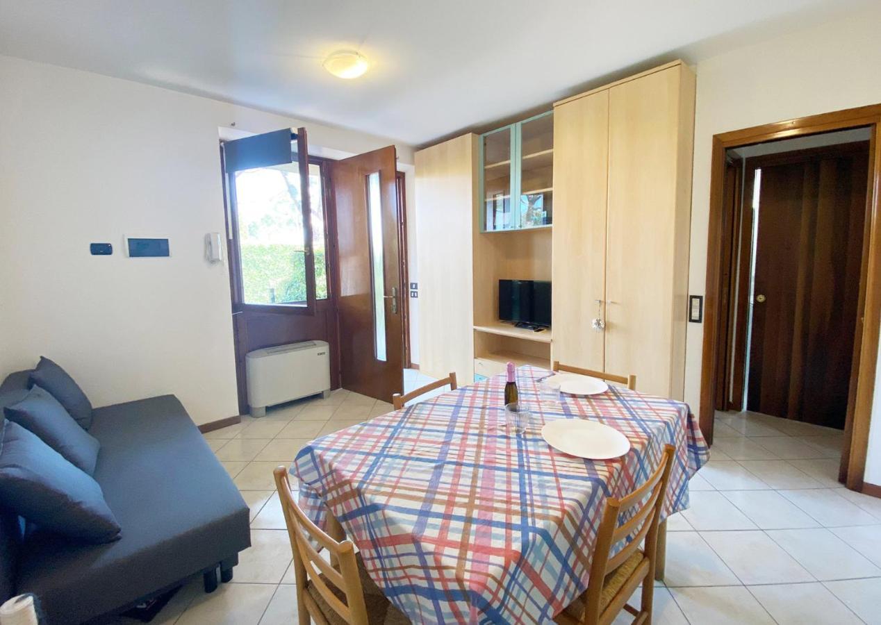 Apartment With Garden And Grill - Green Residence Sirmione Desenzano del Garda Esterno foto